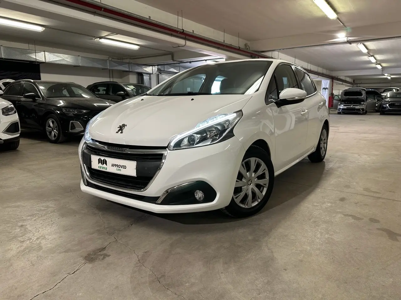 Peugeot 208 - View 1