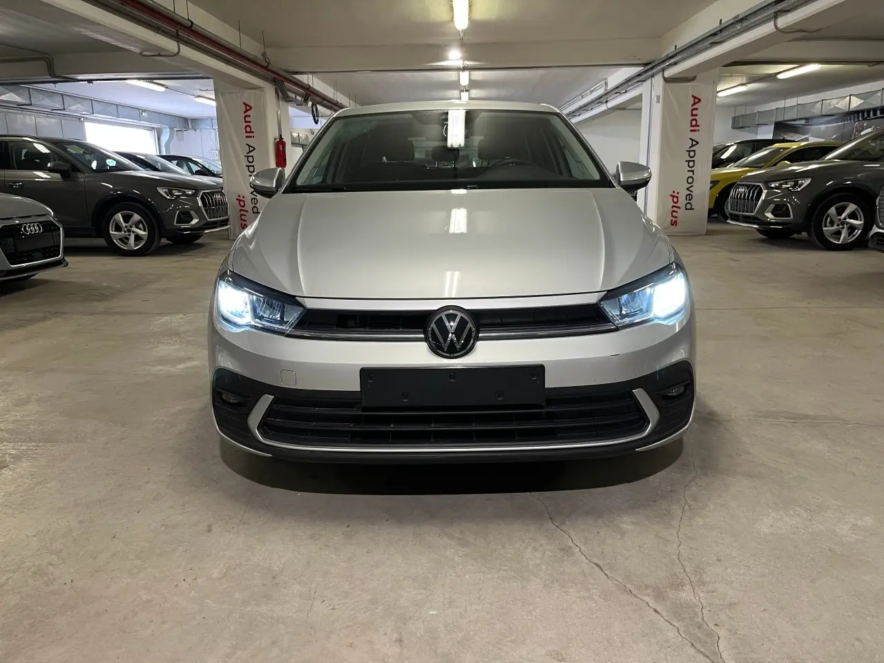 Volkswagen Polo - View 2
