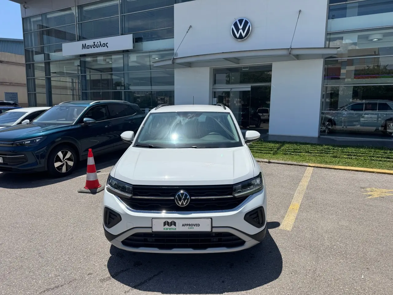 Volkswagen T-Cross - View 2