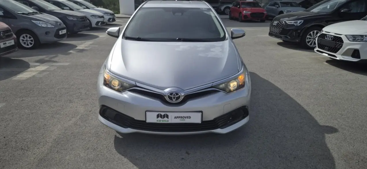 Toyota Auris - View 1