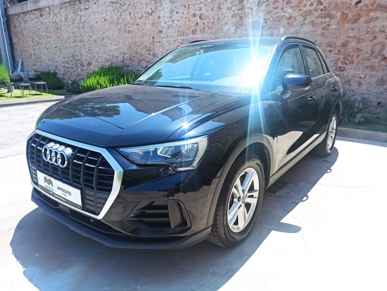 Audi Q3 - View 2