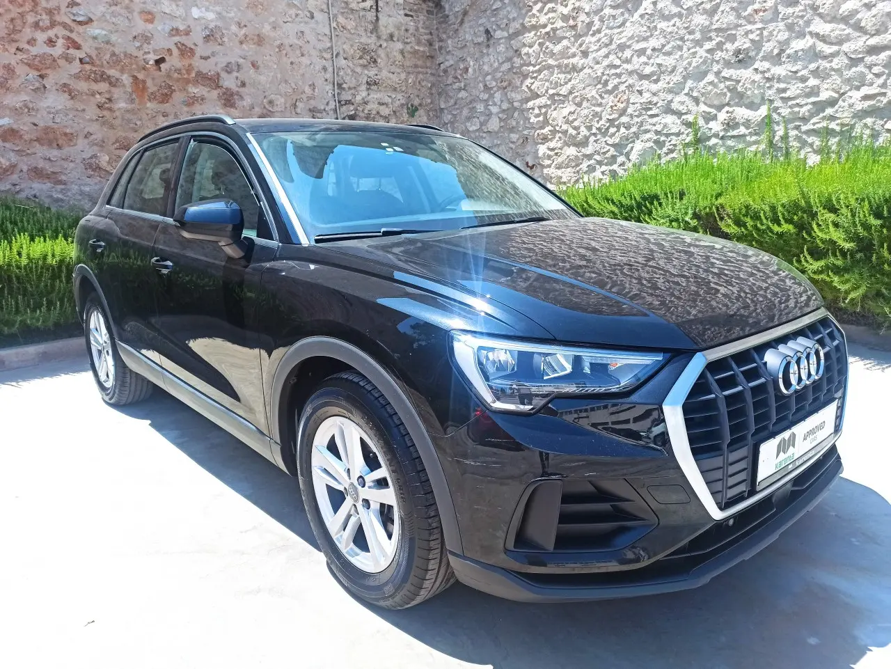 Audi Q3 - View 3