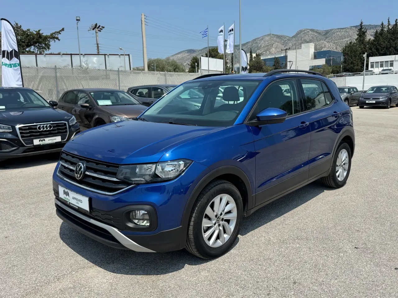 Volkswagen T-Cross - View 1