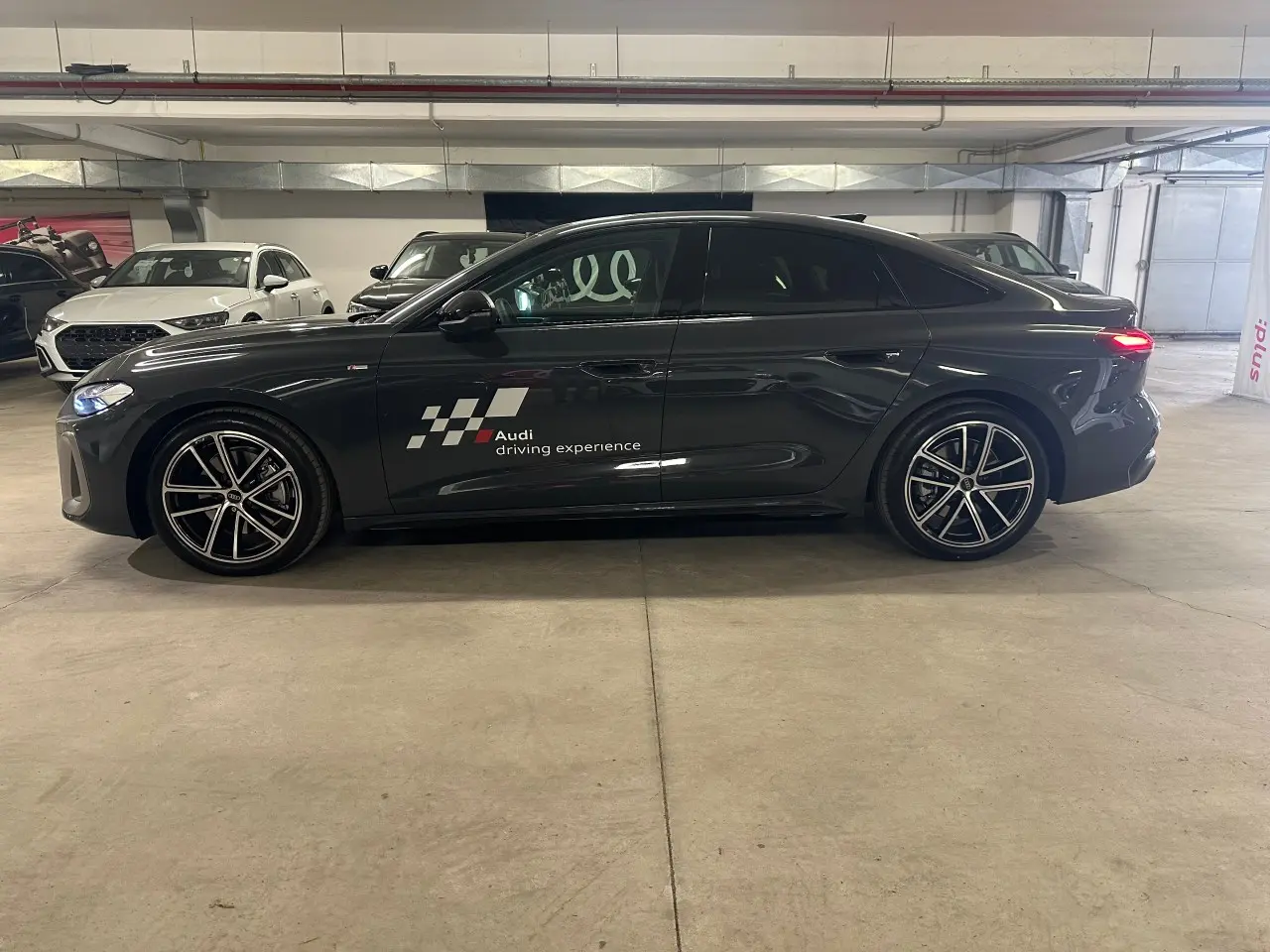 Audi A5 - View 3