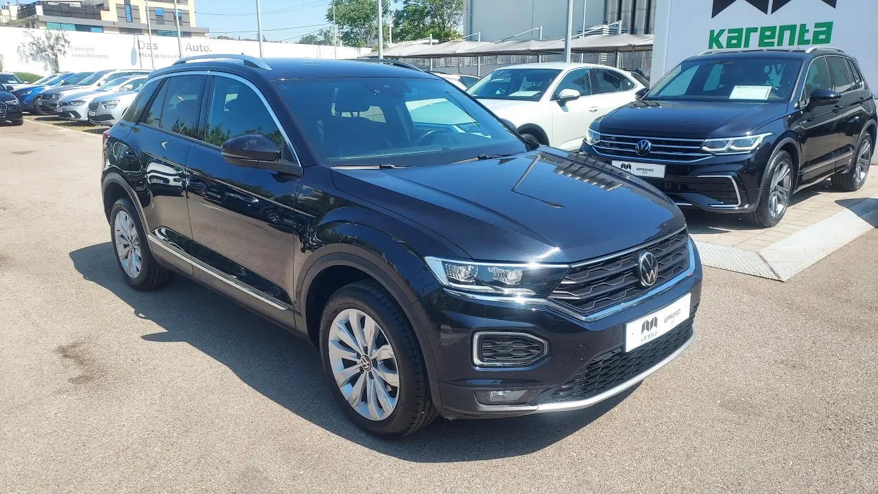 Volkswagen T-Roc - View 2