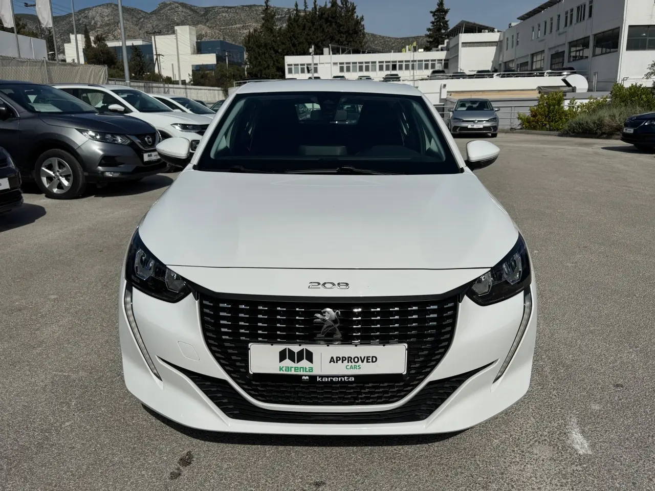 Peugeot 208 - View 2