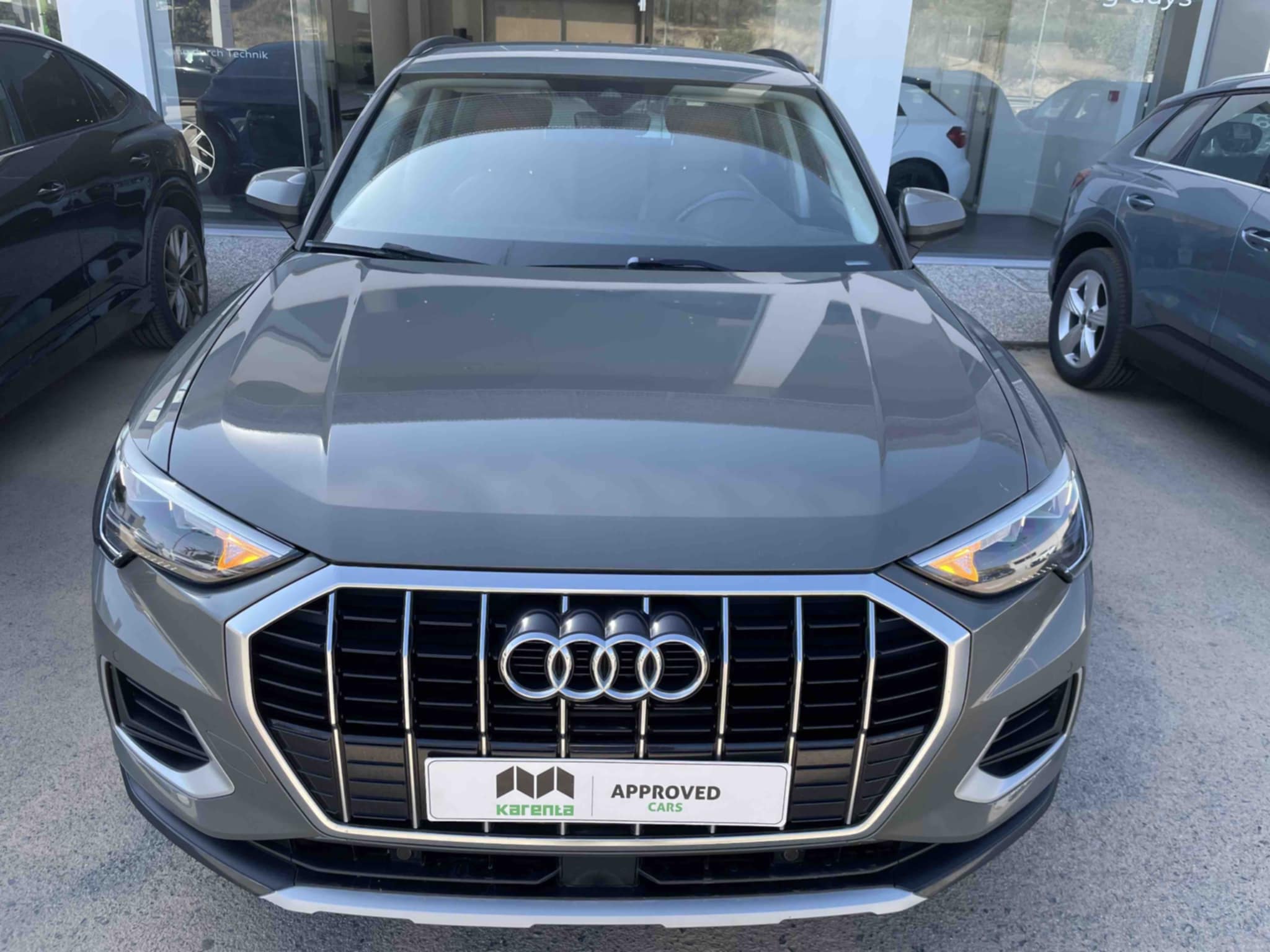 Audi Q3 - View 1