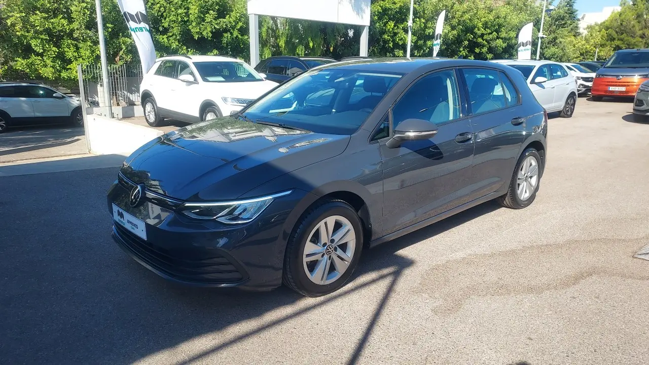 Volkswagen Golf - View 1