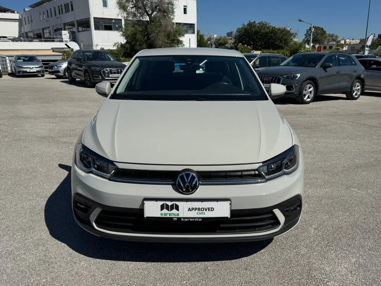 Volkswagen Polo - View 2