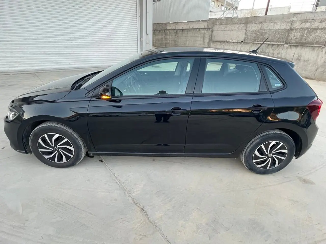 Volkswagen Polo - View 3