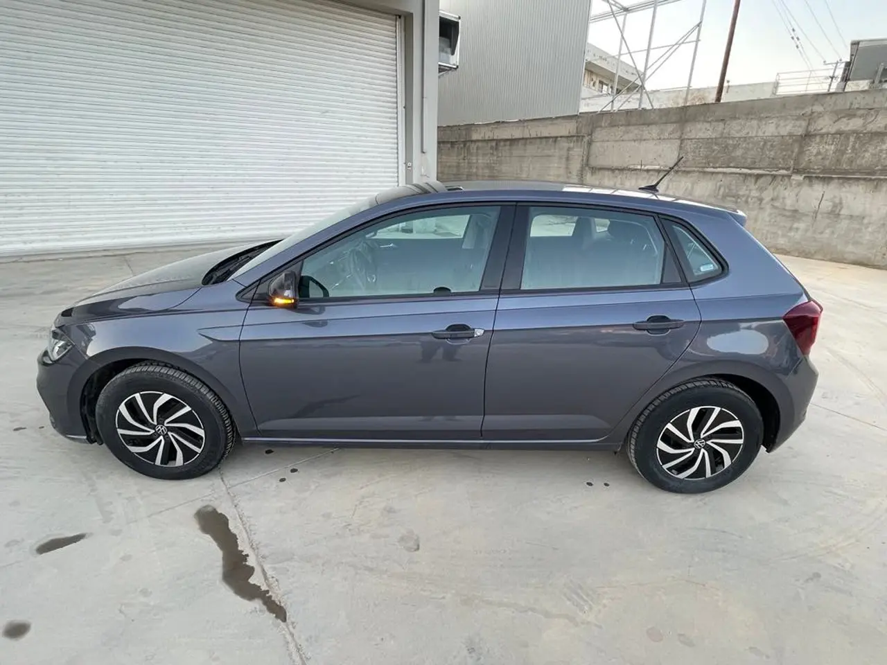 Volkswagen Polo - View 3