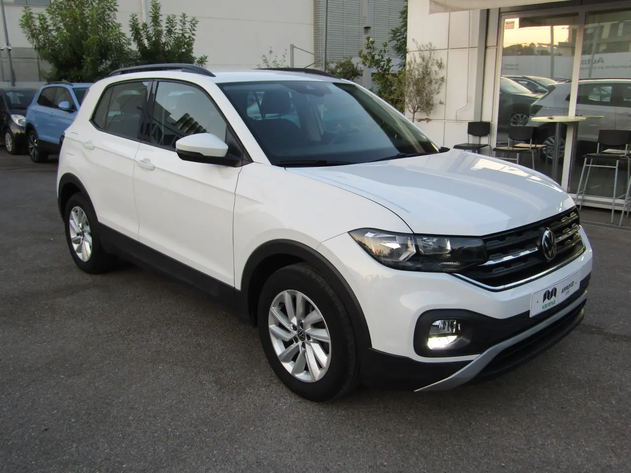 Volkswagen T-Cross - View 2
