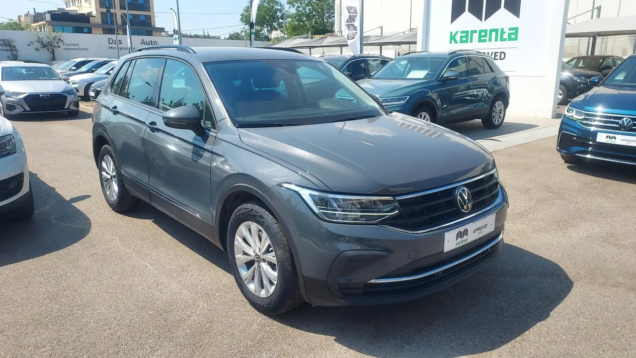 Volkswagen Tiguan - View 2