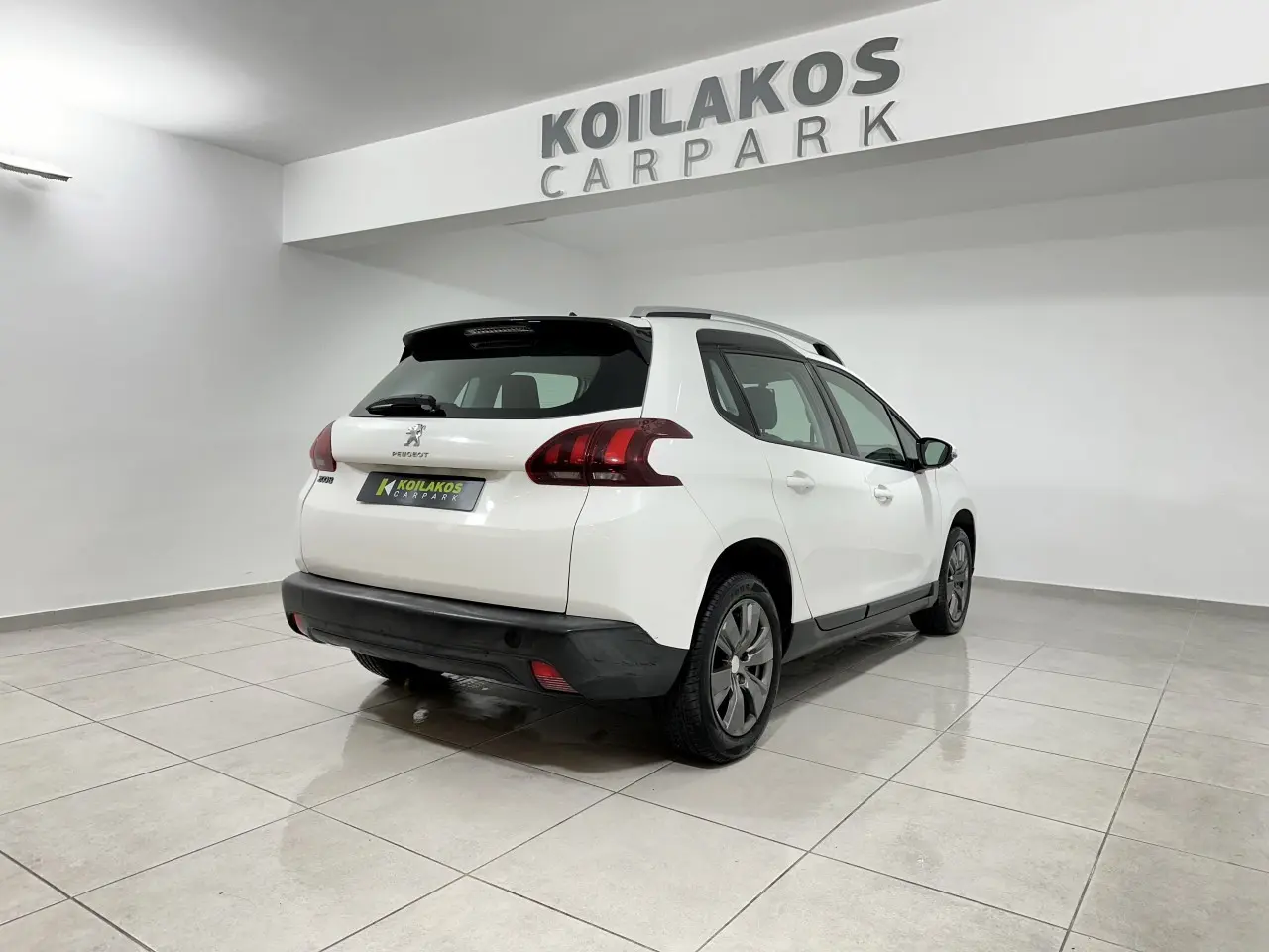 https://cdn.autoq.gr/websites/koilakos.gr/images/vehicles/1374/21216.jpg