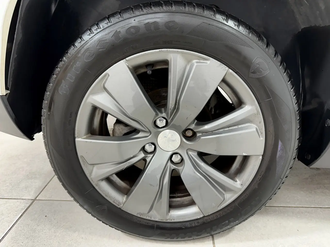 https://cdn.autoq.gr/websites/koilakos.gr/images/vehicles/1374/21218.jpg
