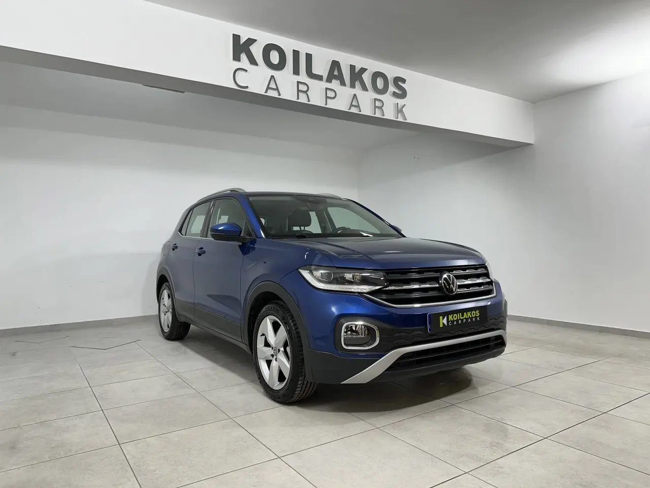 Volkswagen T-Cross - View 2