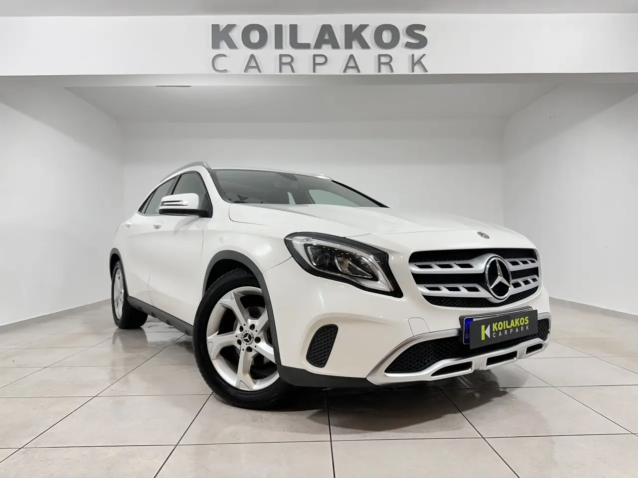Mercedes-Benz GLA - View 1