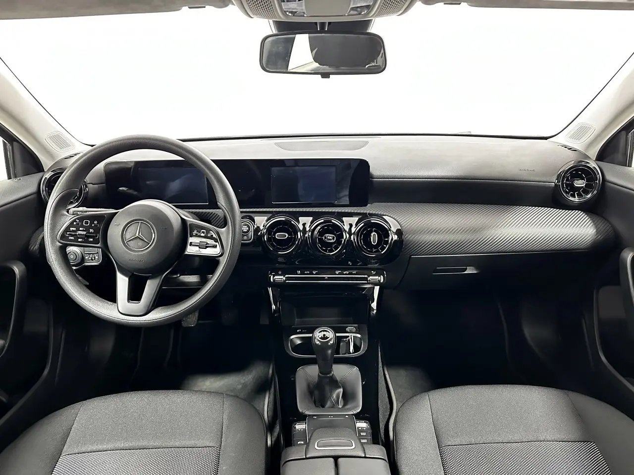 https://cdn.autoq.gr/websites/koilakos.gr/images/vehicles/1663/26491.jpg