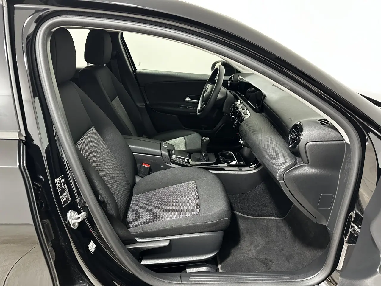 https://cdn.autoq.gr/websites/koilakos.gr/images/vehicles/1663/26492.jpg
