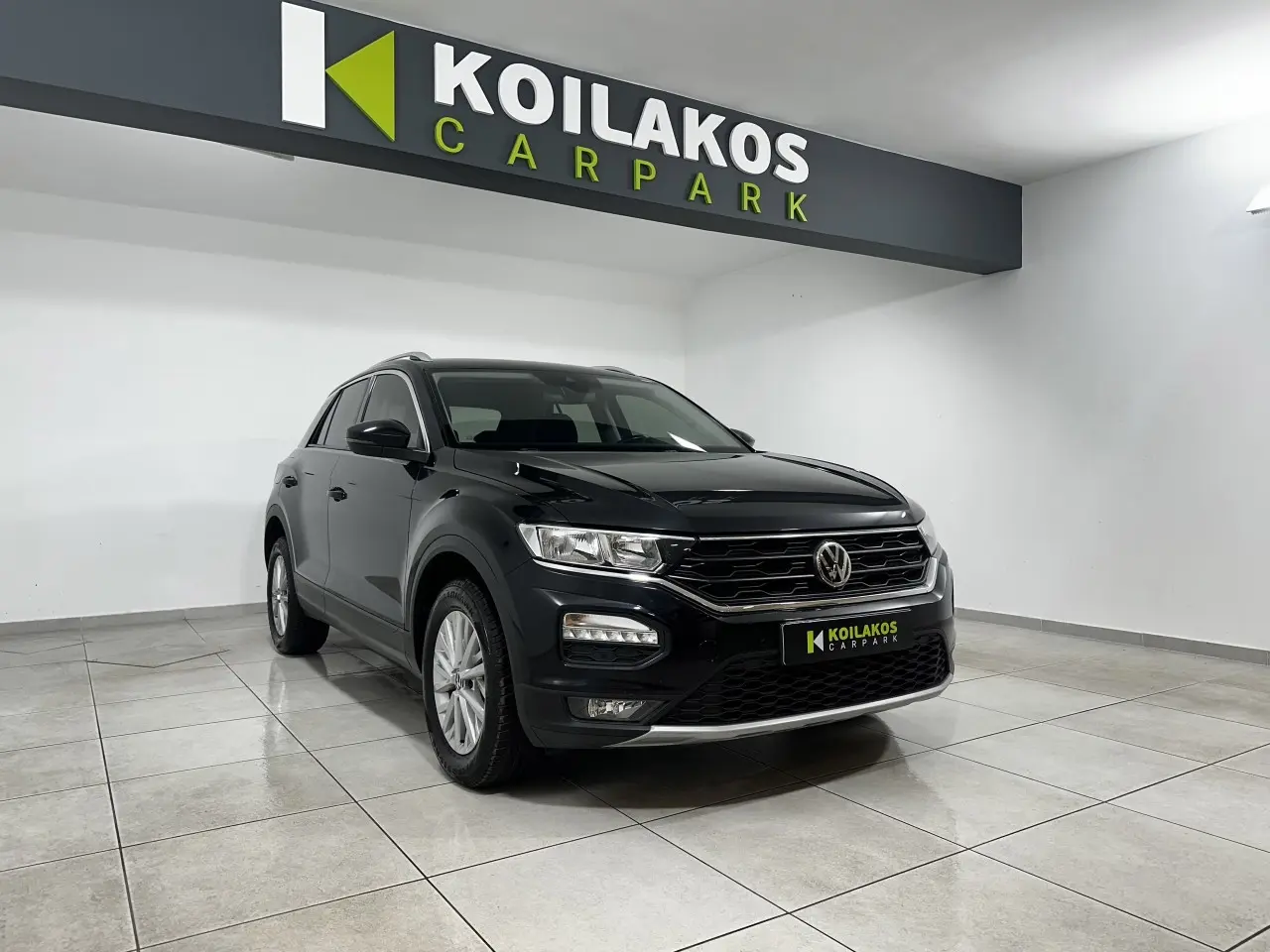 Volkswagen T-Roc - View 2