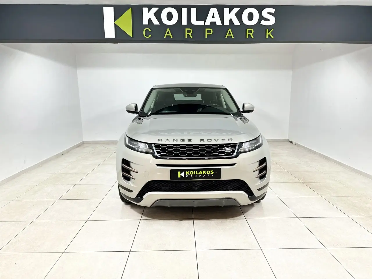 Land Rover Range Rover Evoque - View 3