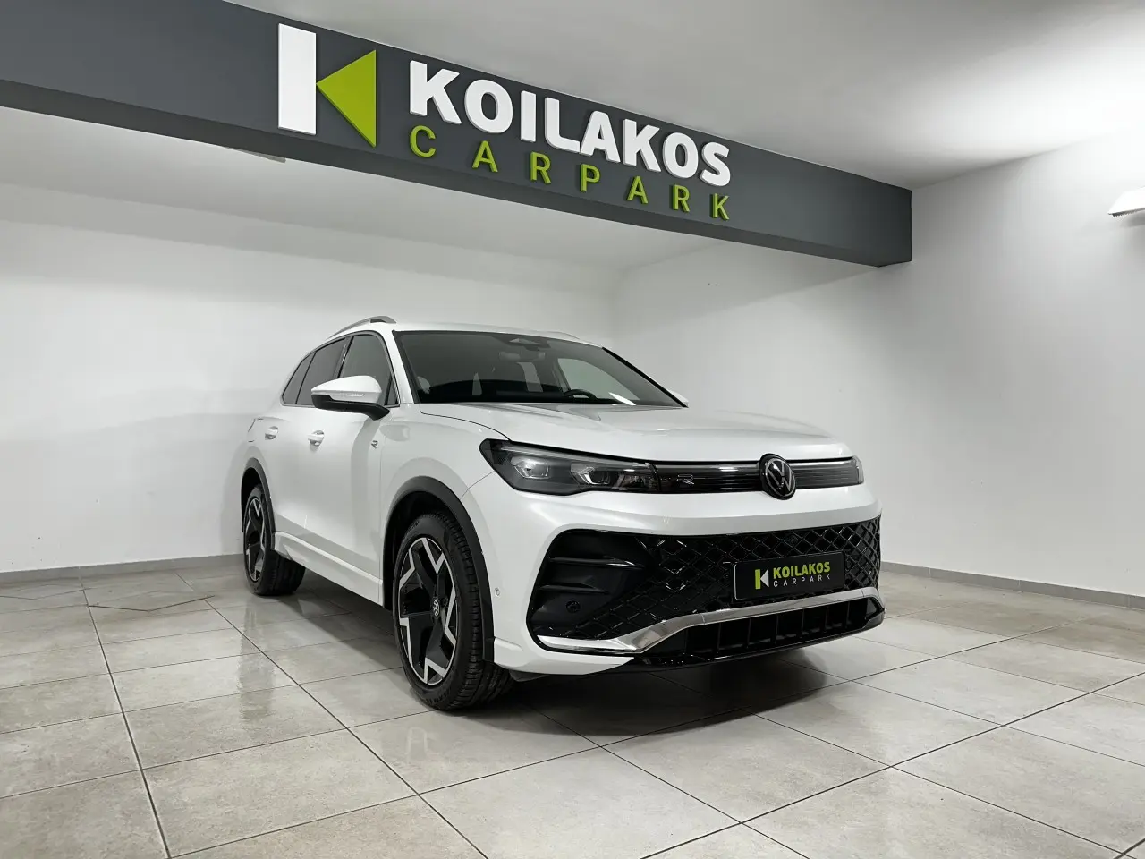 Volkswagen Tiguan - View 2