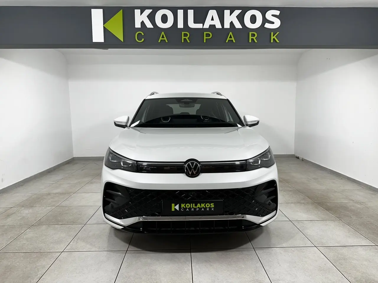 Volkswagen Tiguan - View 3