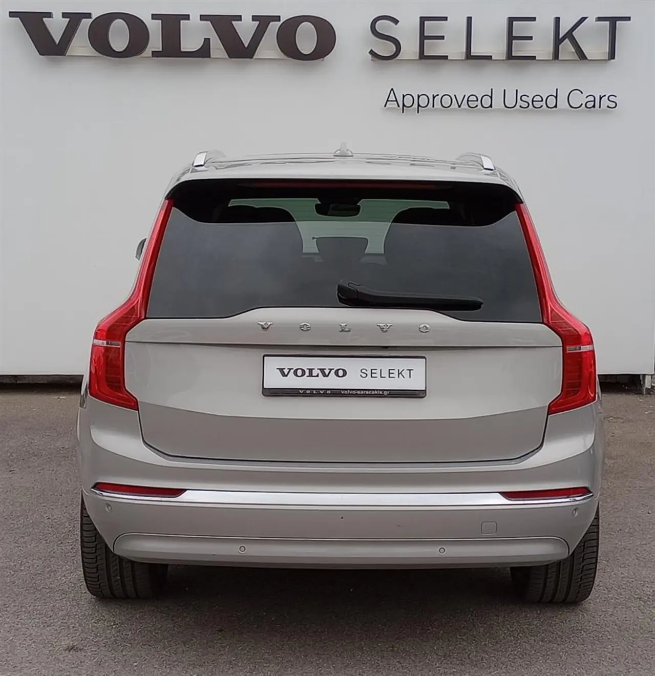 Volvo XC90 - View 3