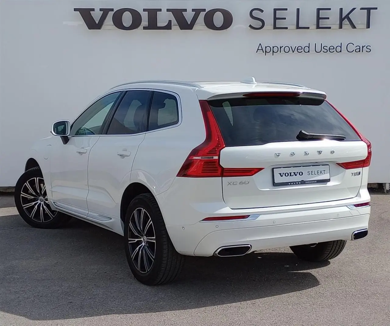 Volvo XC60 - View 2