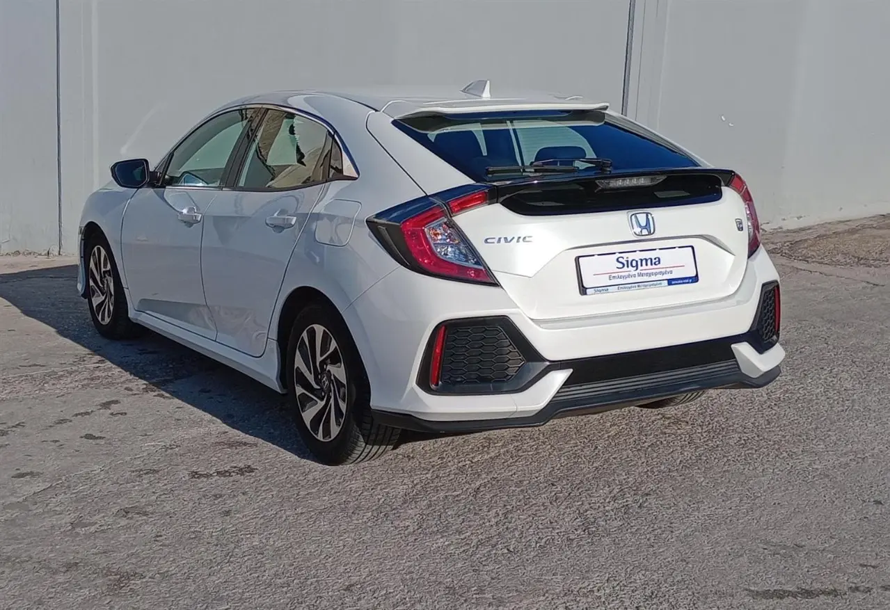 Honda Civic - View 2