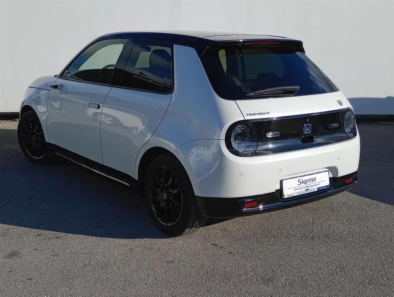 Honda e - View 2