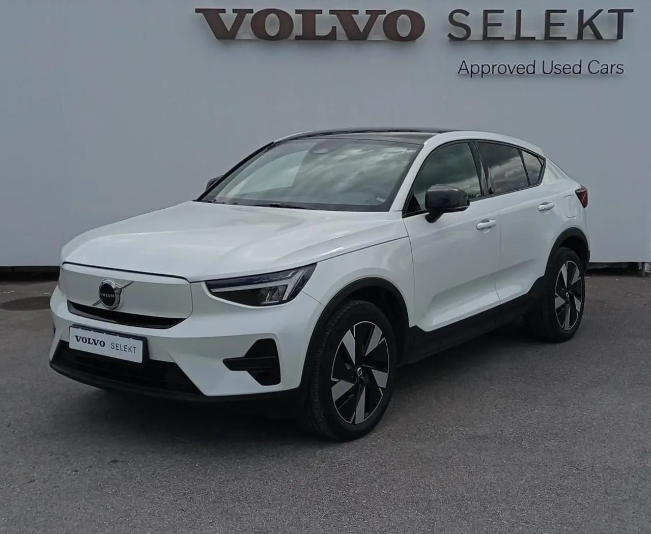 Volvo C40 - View 1