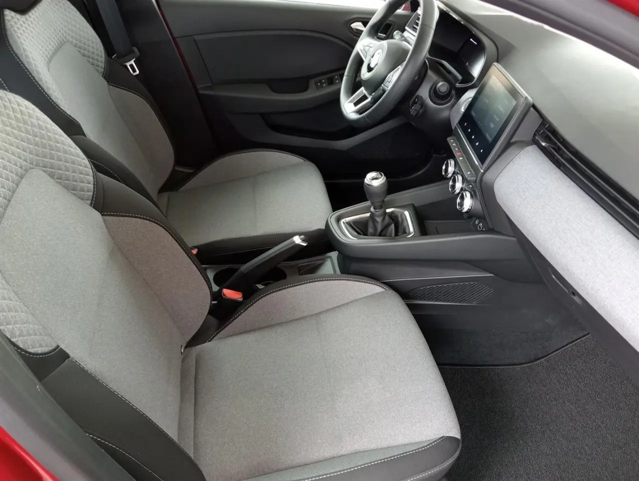https://cdn.autoq.gr/websites/saracakis-retail.gr/images/vehicles/296/useddet296-8584561143772851374-s0.jpg