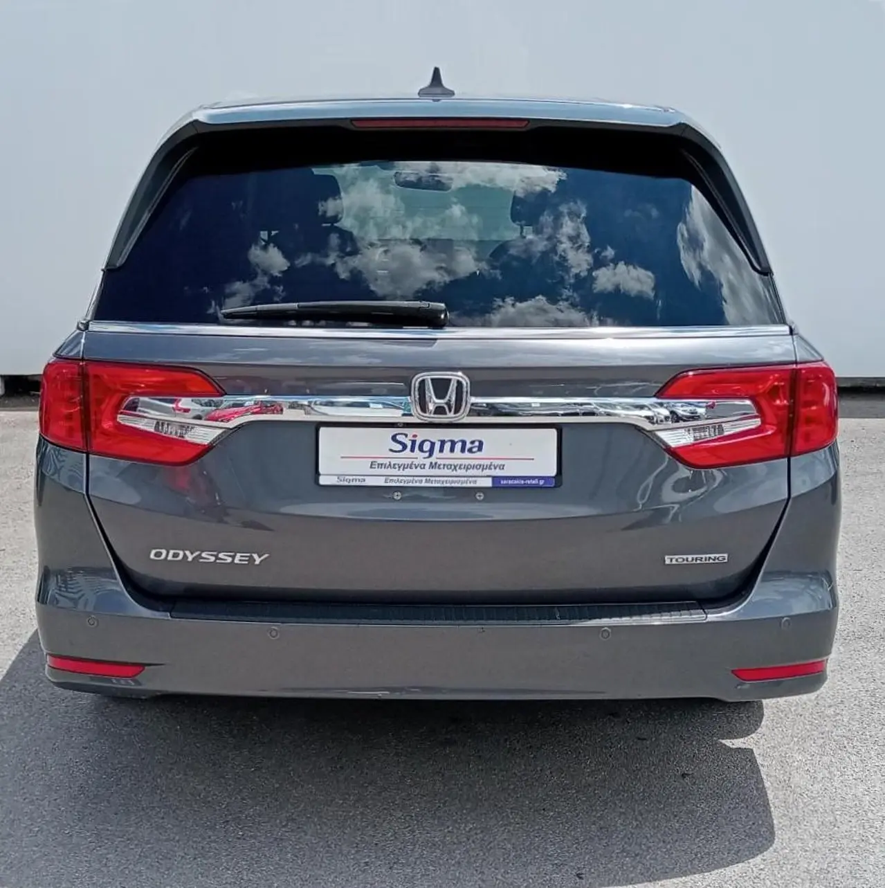 Honda Odyssey - View 3