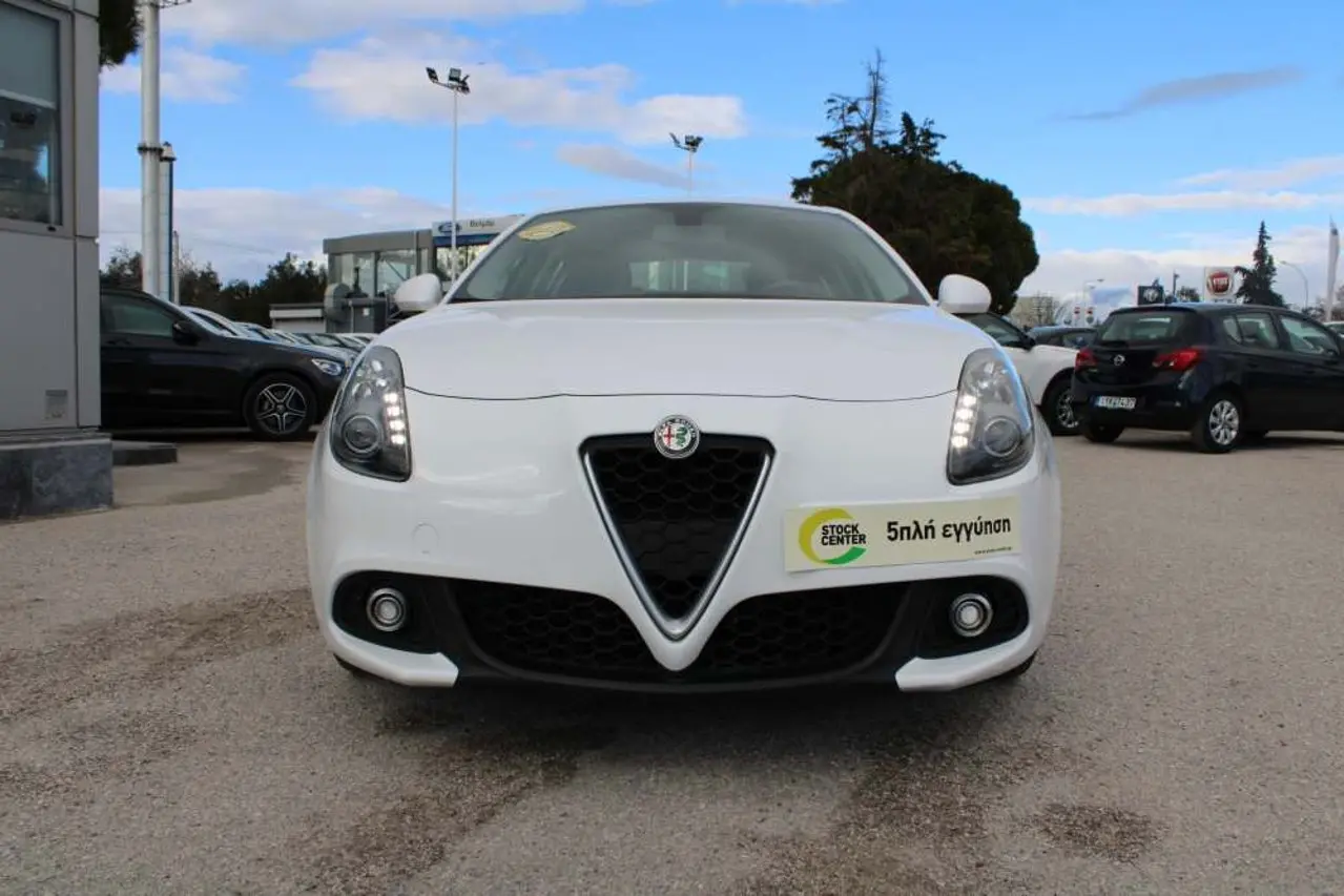 Alfa Romeo Giulietta - View 2