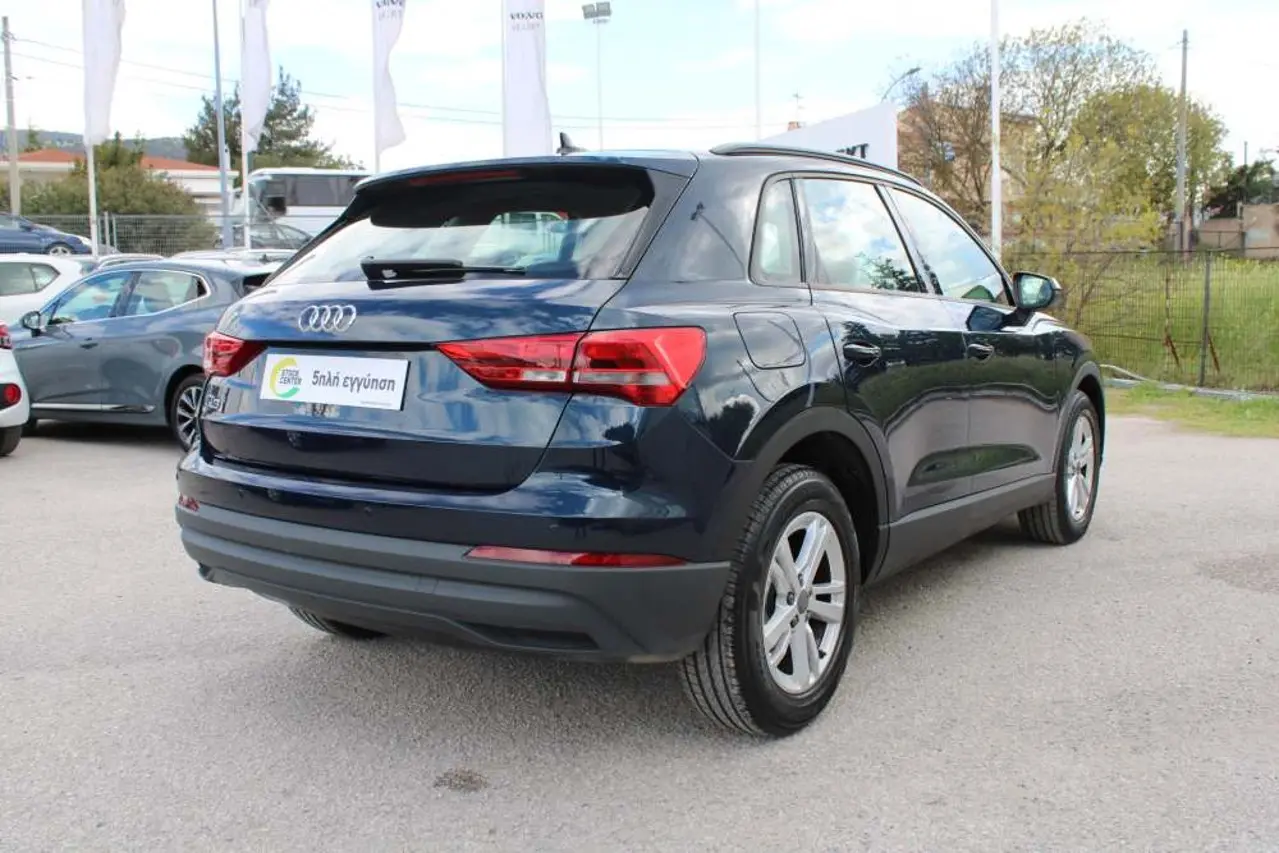 https://cdn.autoq.gr/websites/stock-center.gr/images/vehicles/audi-q3-5-hronia-eggyisi-35tdi-business-autox7-diesel-mple-2019/audi-q3-iyx-2083-6.jpg