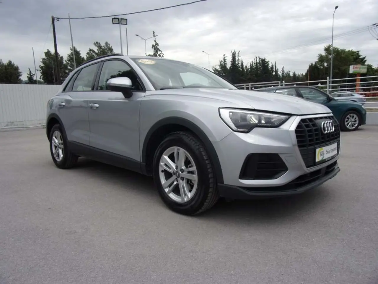 Audi Q3 - View 1