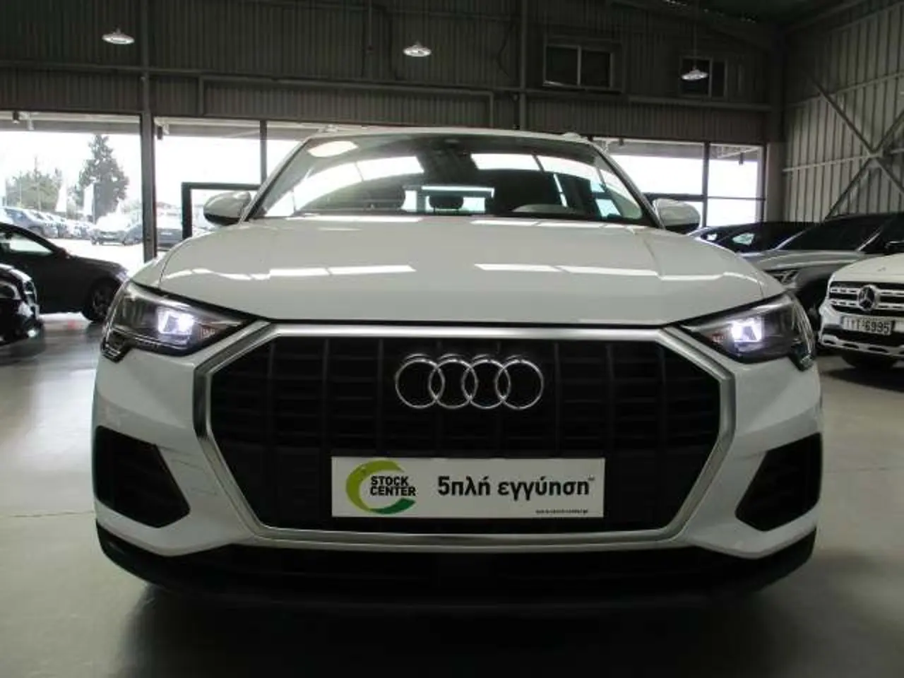 Audi Q3 - View 2