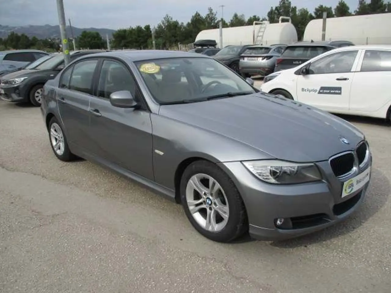 BMW 3 Series - View 1