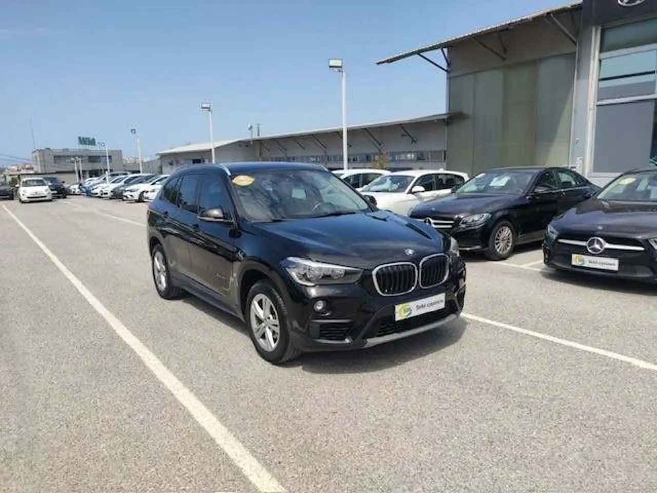 BMW X1 - View 1