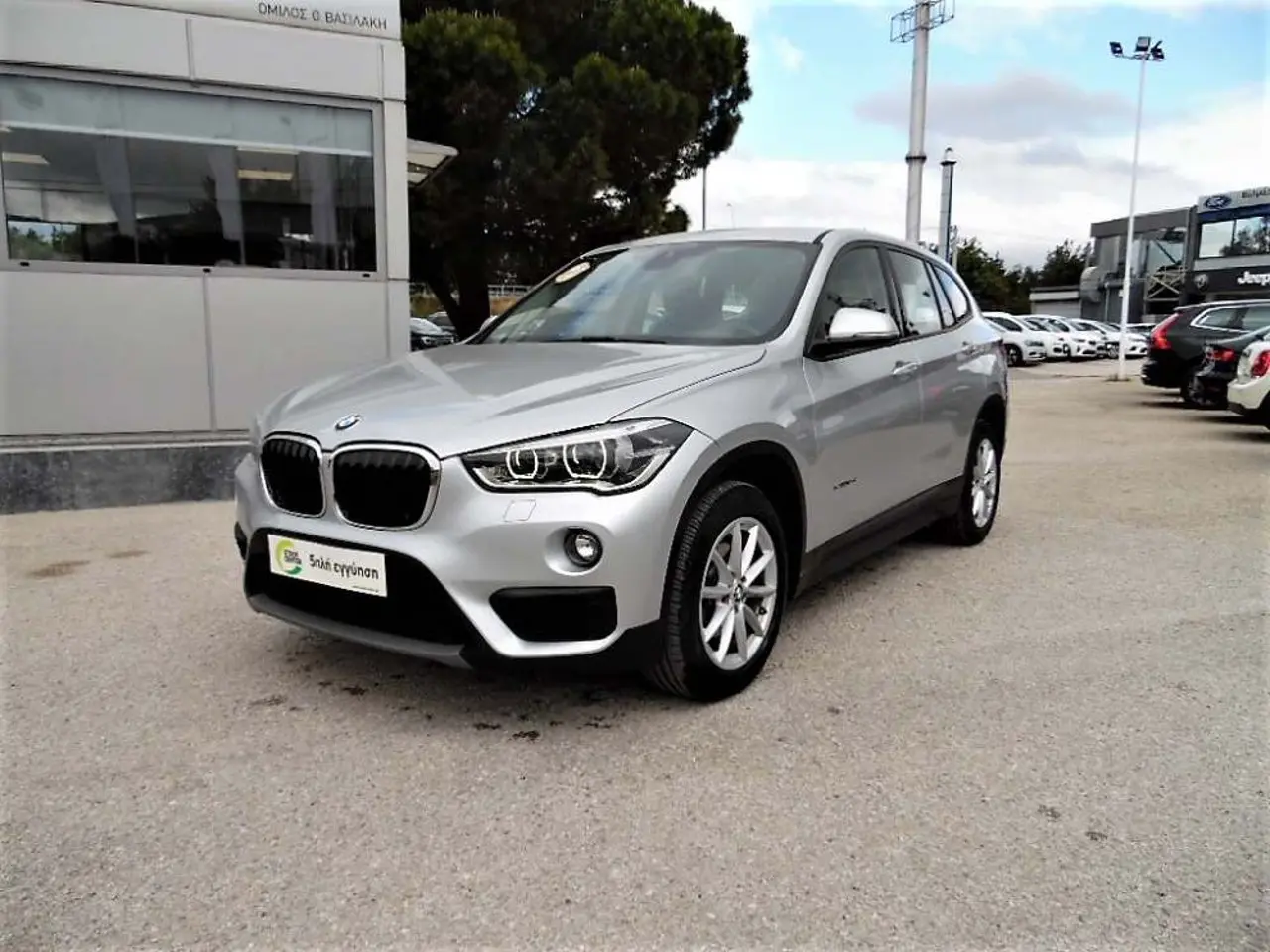 BMW X1 - View 3