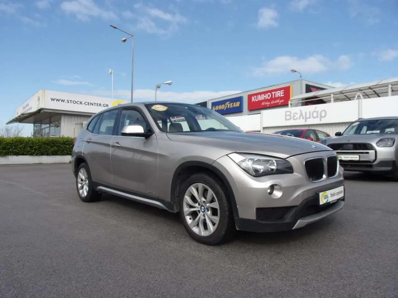 BMW X1 - View 1