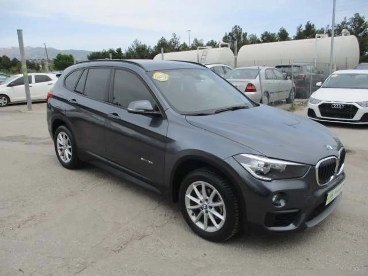 BMW X1 - View 1