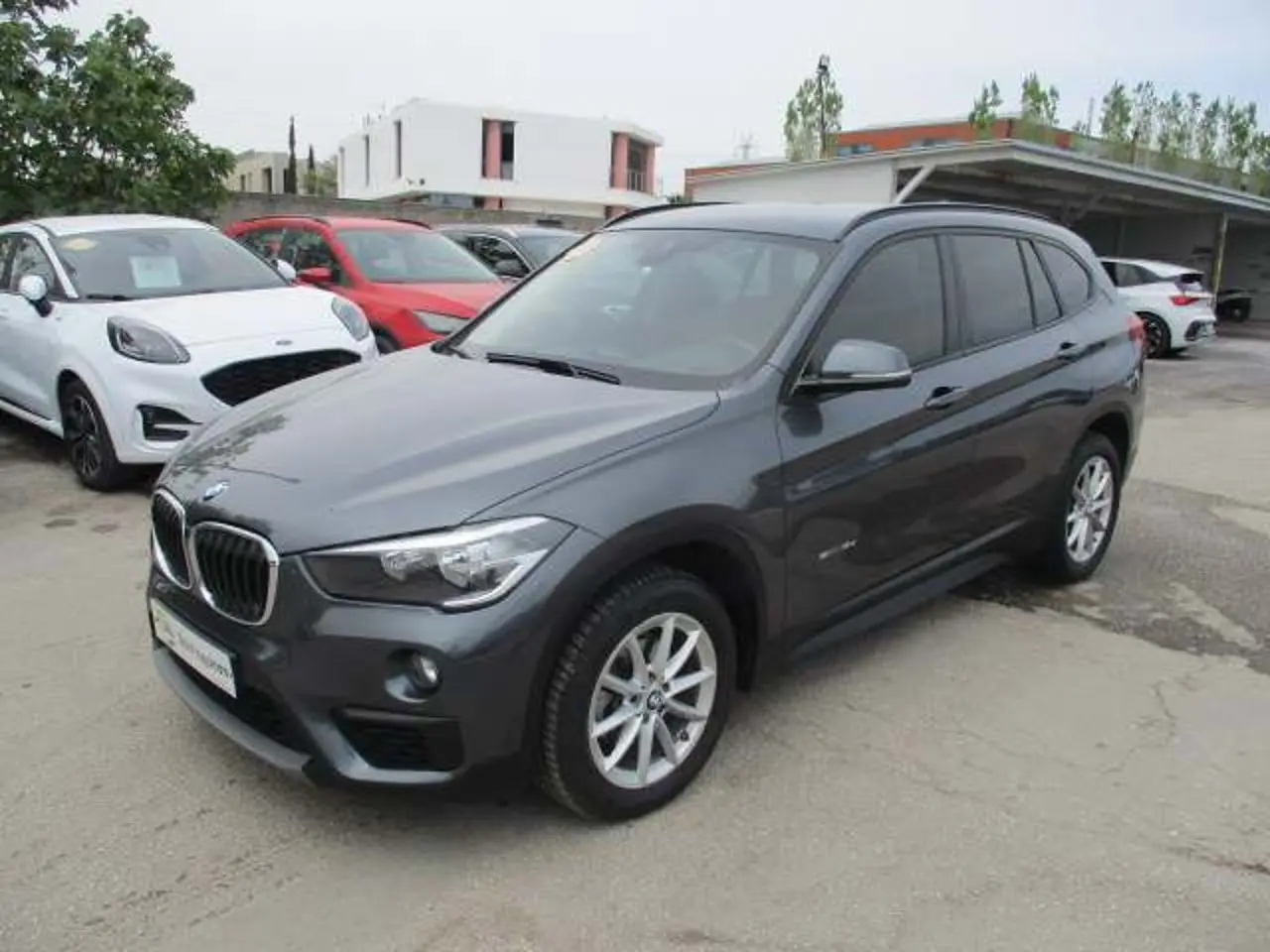 BMW X1 - View 3