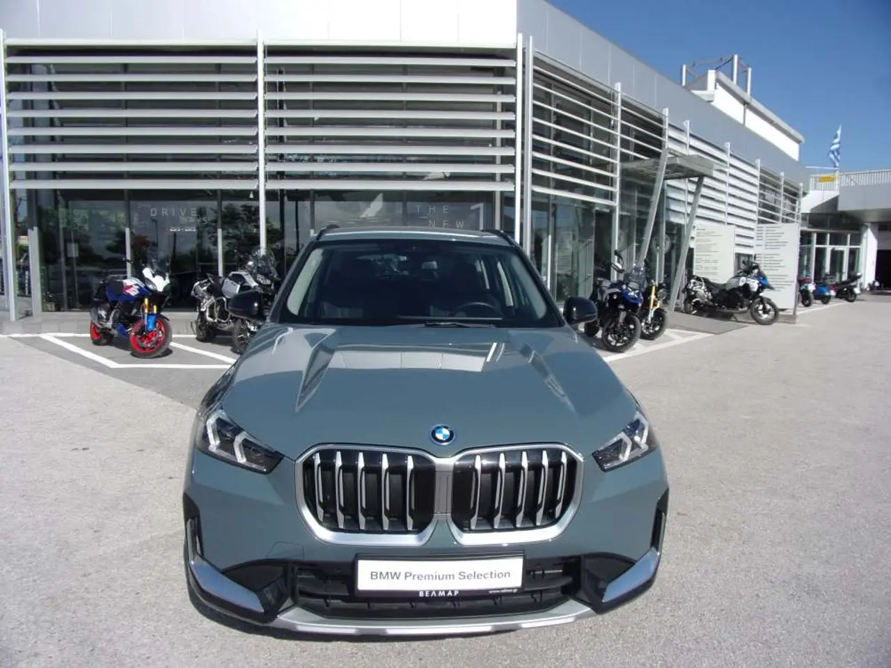 BMW X1 - View 2