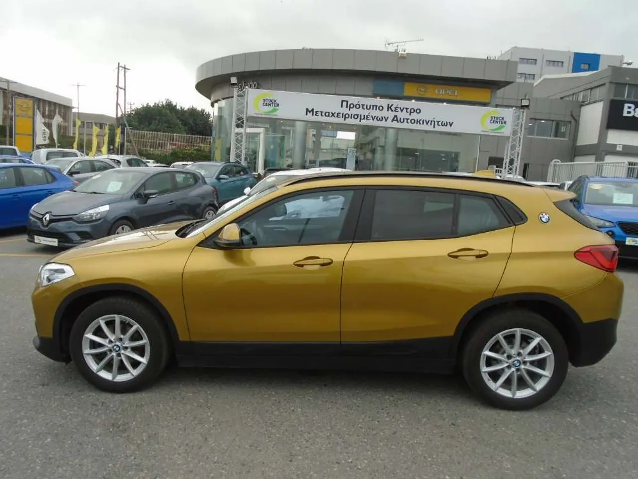 https://cdn.autoq.gr/websites/stock-center.gr/images/vehicles/bmw-x2-5-hronia-eggyisi-sdrive-18i-auto-hrysafi-2018/dsc09976.jpg