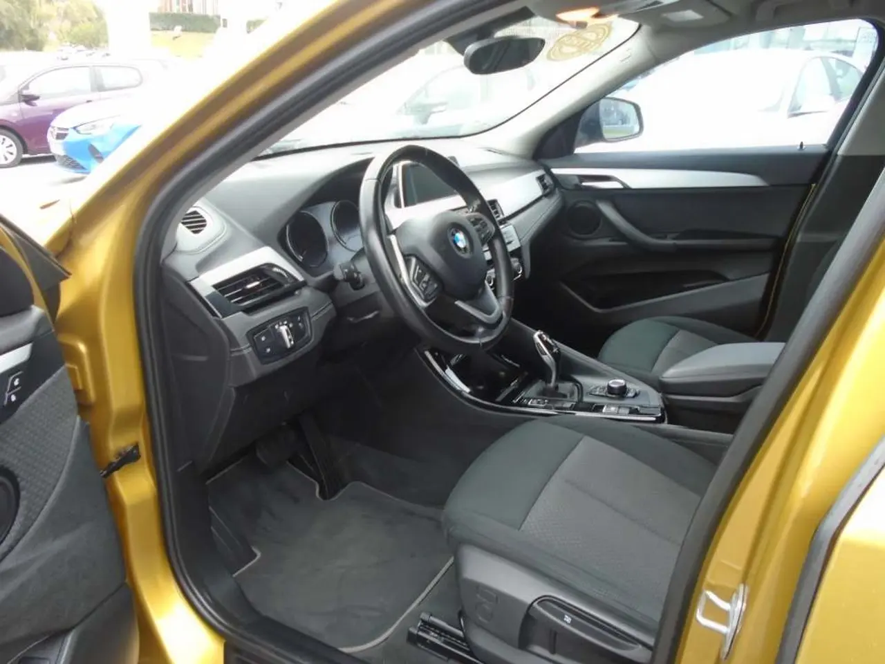 https://cdn.autoq.gr/websites/stock-center.gr/images/vehicles/bmw-x2-5-hronia-eggyisi-sdrive-18i-auto-hrysafi-2018/dsc09984.jpg