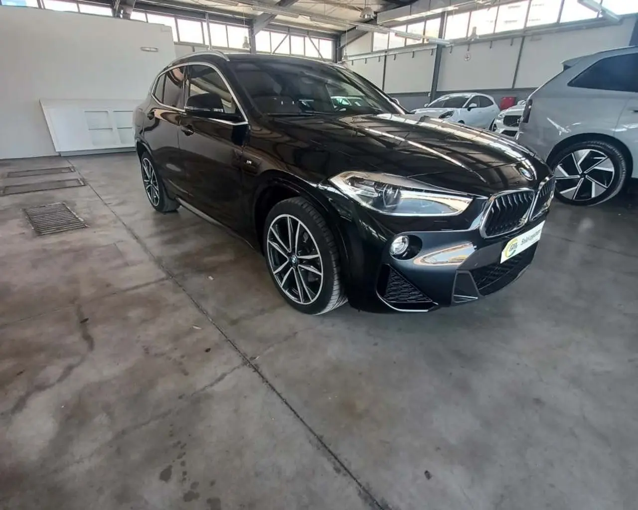 BMW X2 - View 2