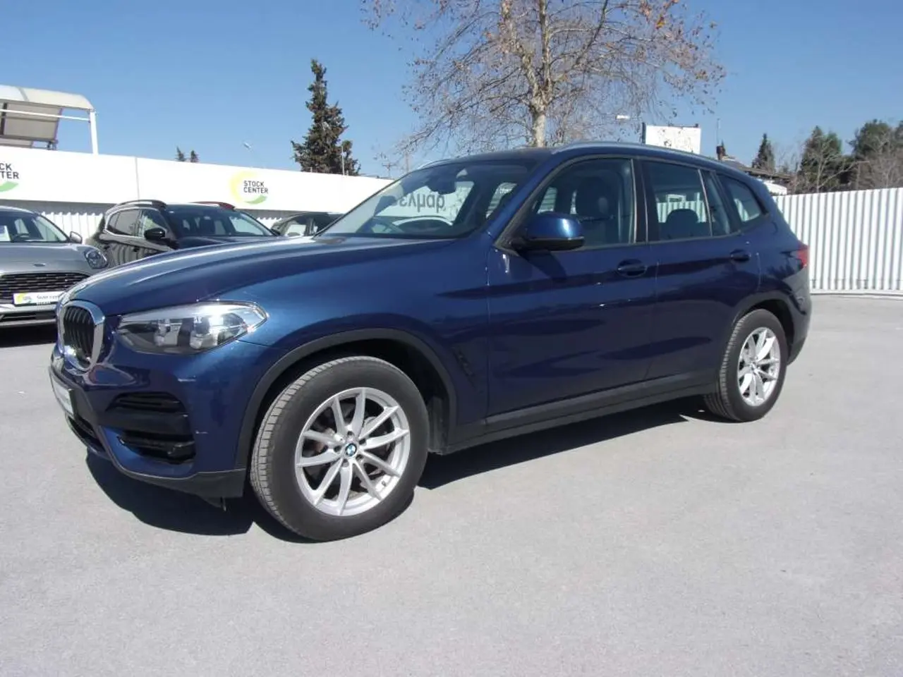 BMW X3 - View 3