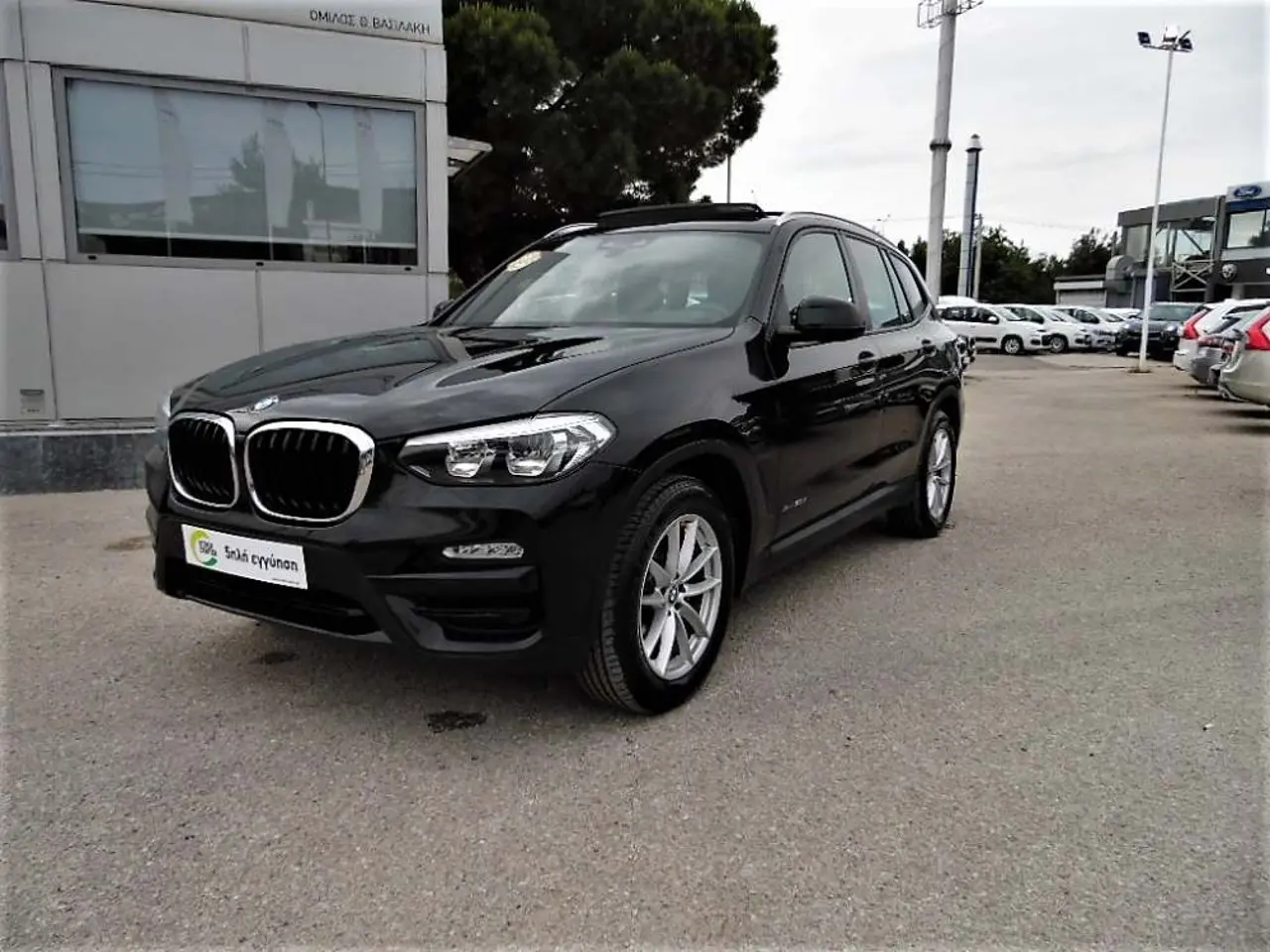 BMW X3 - View 3